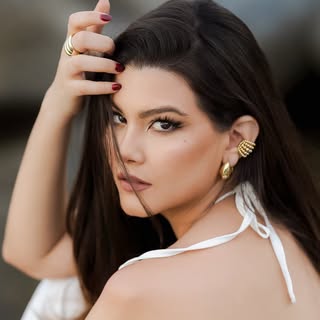 Mayra Nicole Loor Velásquez