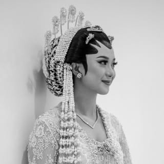 Asti Wulan Adaninggar