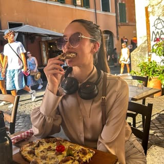 María Luisa Corrales Cobos