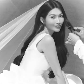 Chế Nguyễn Quỳnh Châu