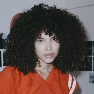 Emmy Peña