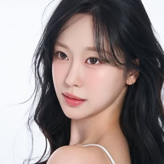 Chung Mi Lee