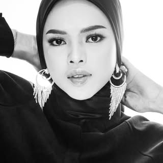 Iin Mutmainnah Makmur