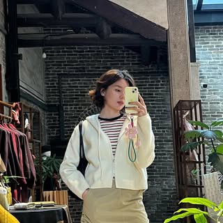 Elisha Gabriell Rosalina Lumintang