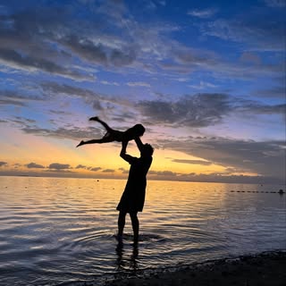 Hinarani de Longeaux