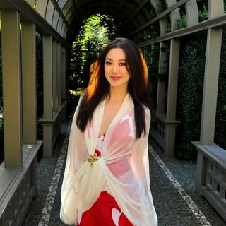 Jasmine Huang