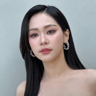 Sireethorn Leearamwat