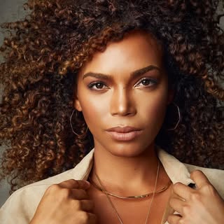 Lady Laura León Rosario