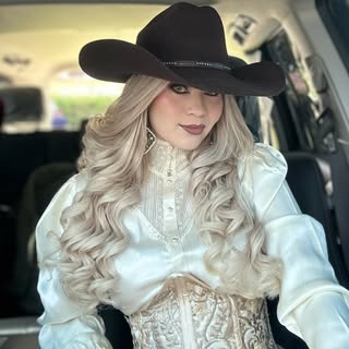 Andrea Salinas