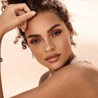 Sienna Evans