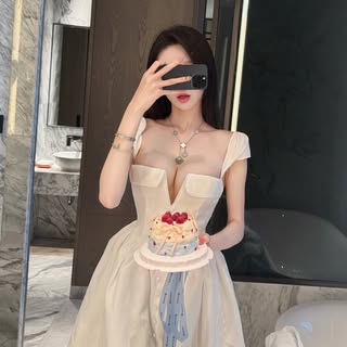Jingyi He