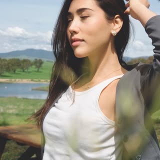 Laksmi Shari De-Neefe Suardana